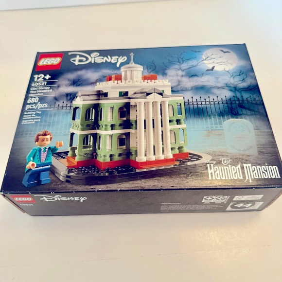 NWT. Disney Lego Haunted Mansion Lego set. For Fans of Disney’s haunted mansion - Picture 1 of 13